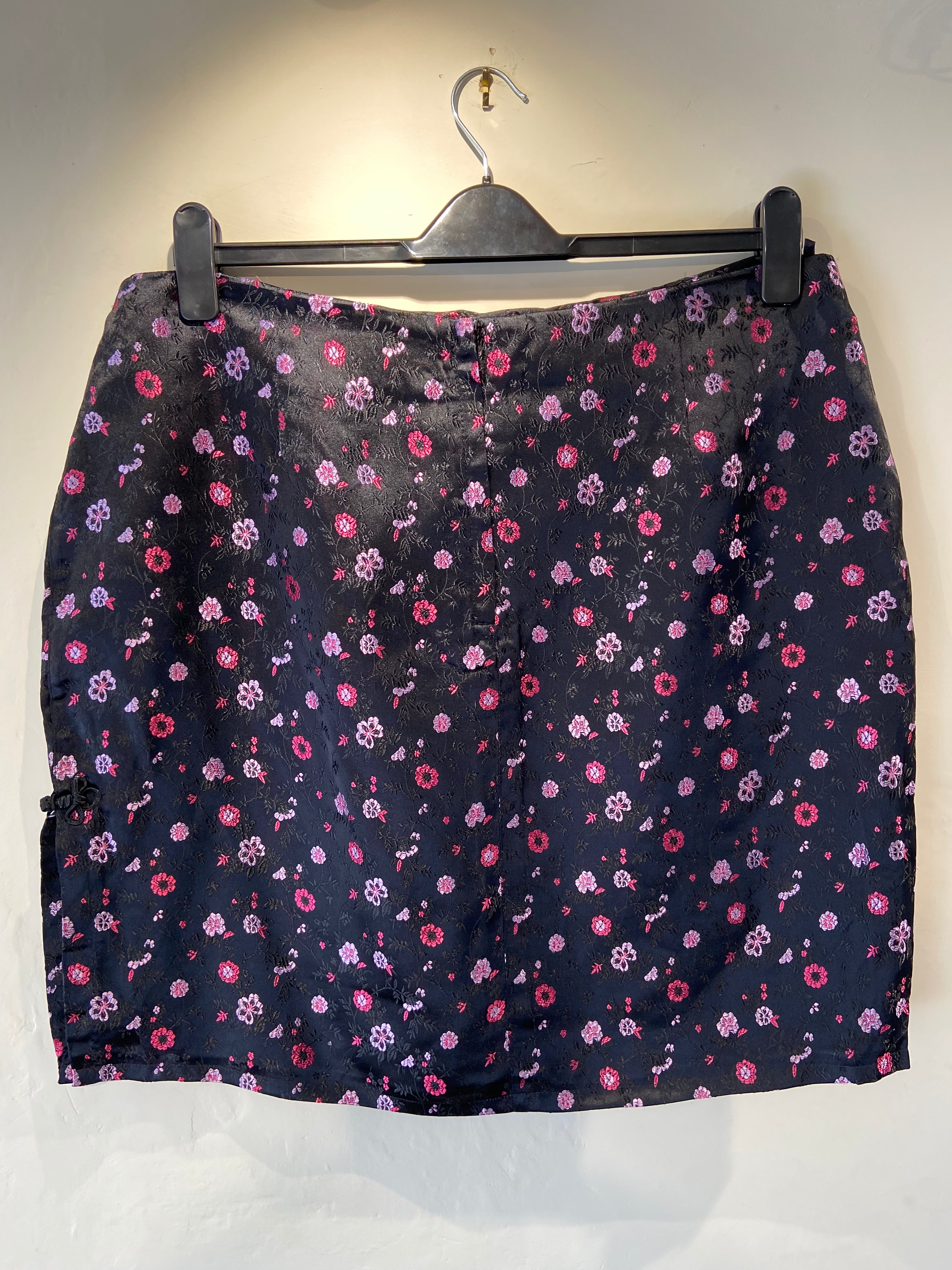 Etam Black, Pink and Purple jacquard floral mini skirt (18)