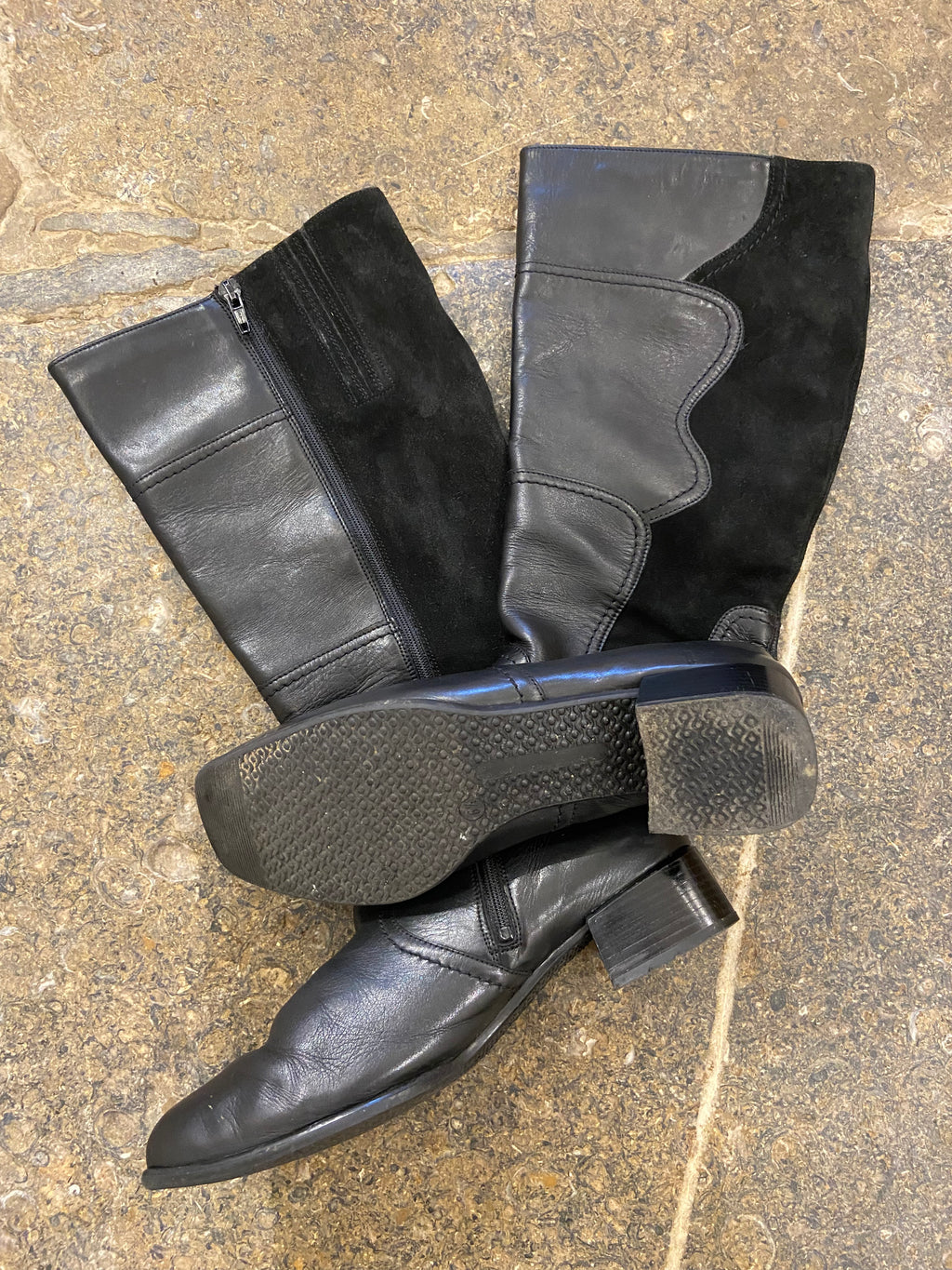 Black Leather and Suede Knee High Boots (6/39)