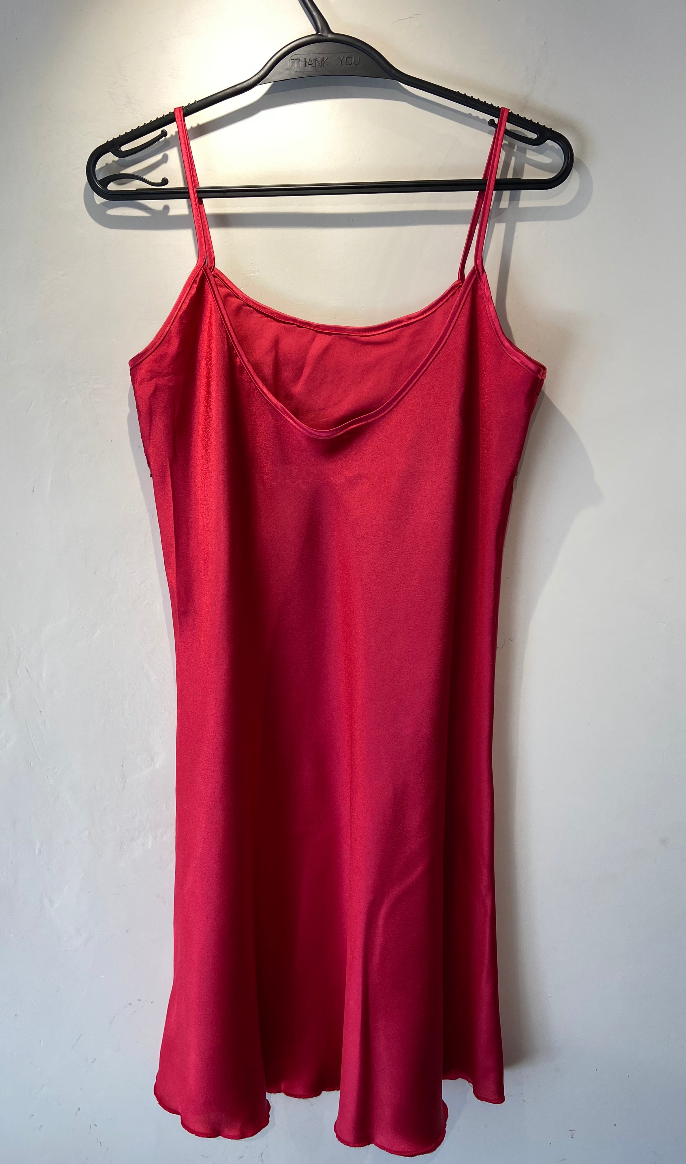2000's red slip with daisy lace details (10)