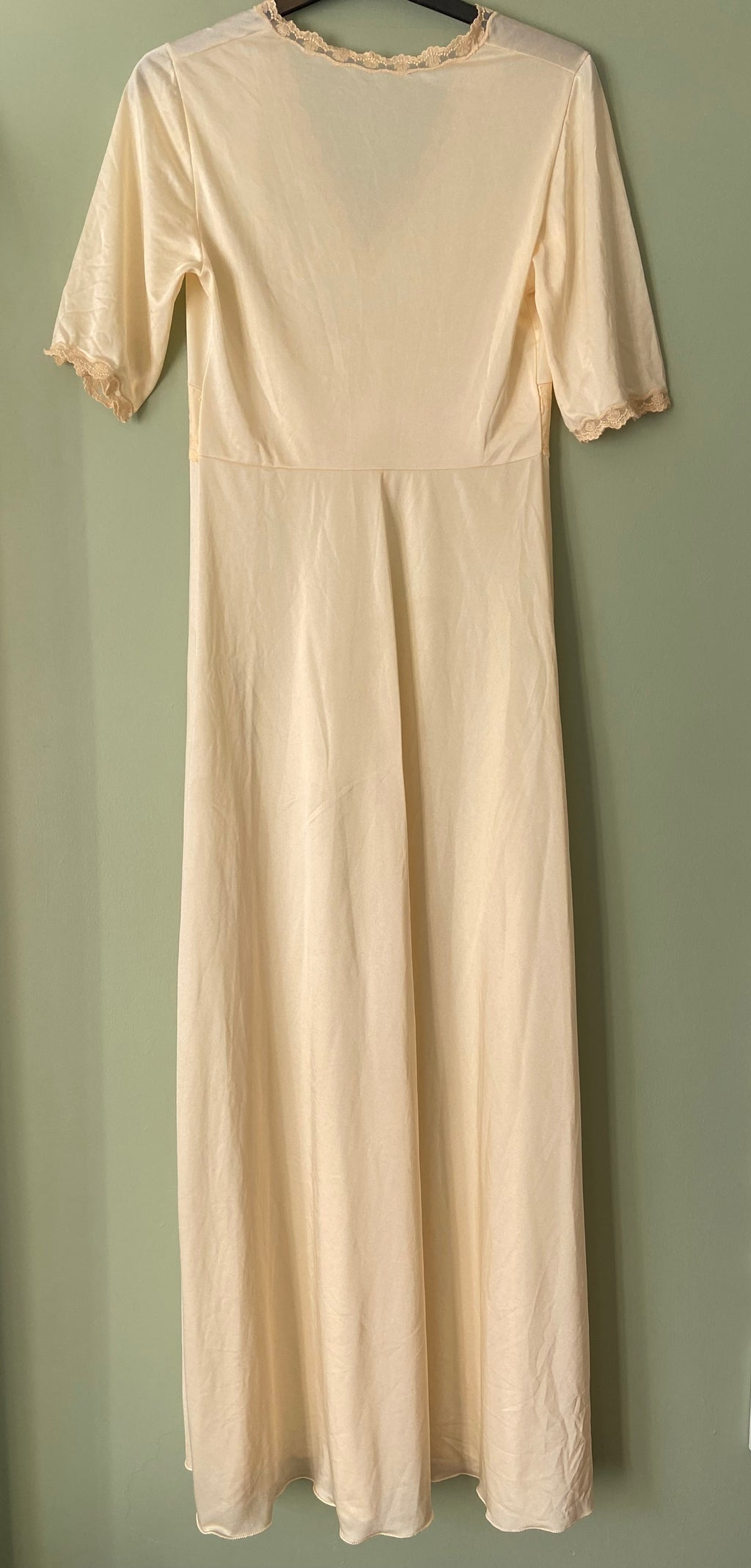 1970s pale yellow/cream lace cap sleeve maxi dress, size 8-10